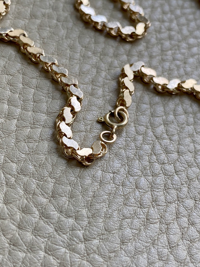 Mirrored double link chain necklace in 14k gold - Excellent 32” long length!