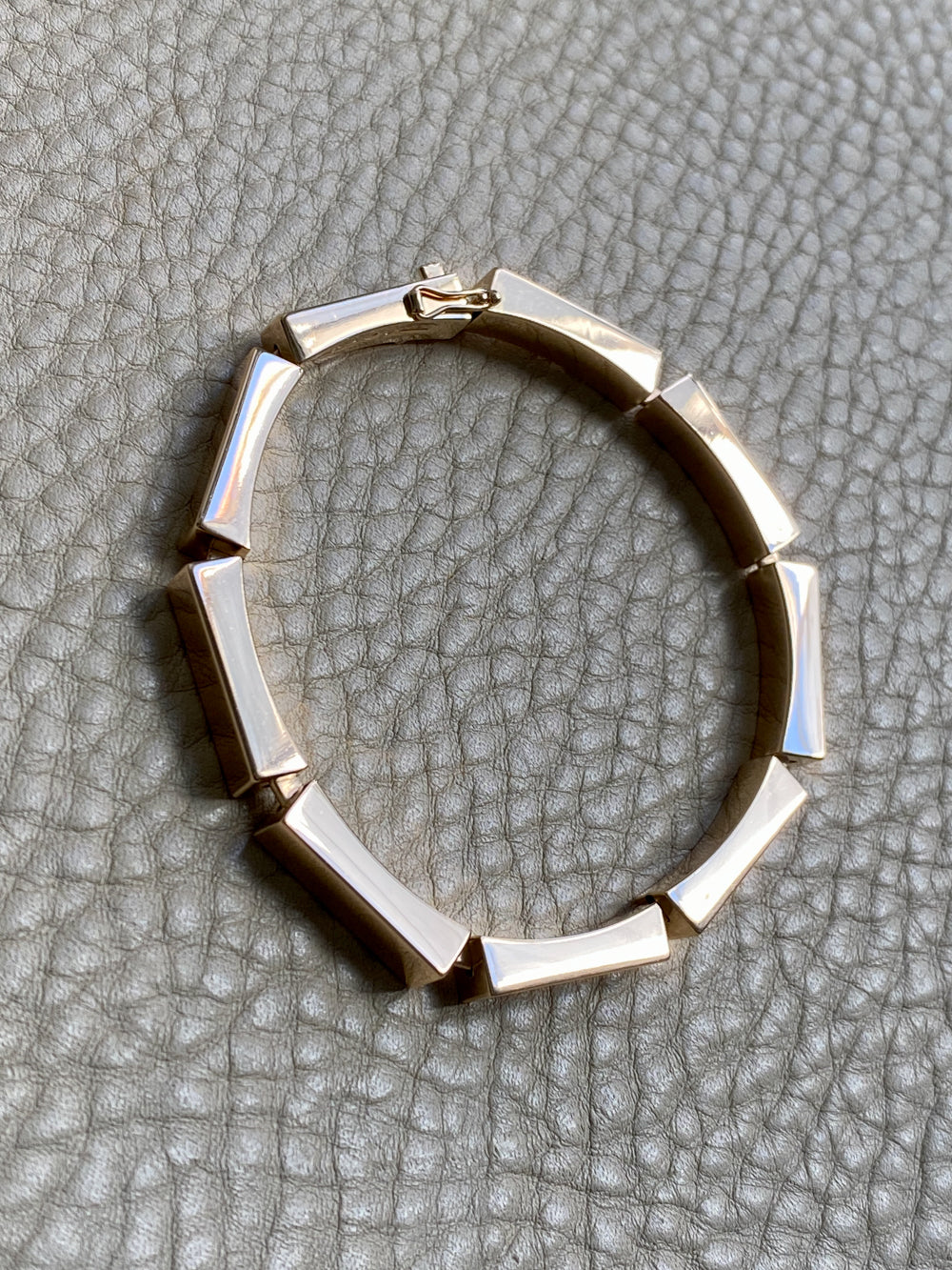 MAGNIFICENT!! 1970 - 9 sided Geometric Link Bracelet in 18k Yellow Gold by Forsman & Gardfors - 7.5 inch length