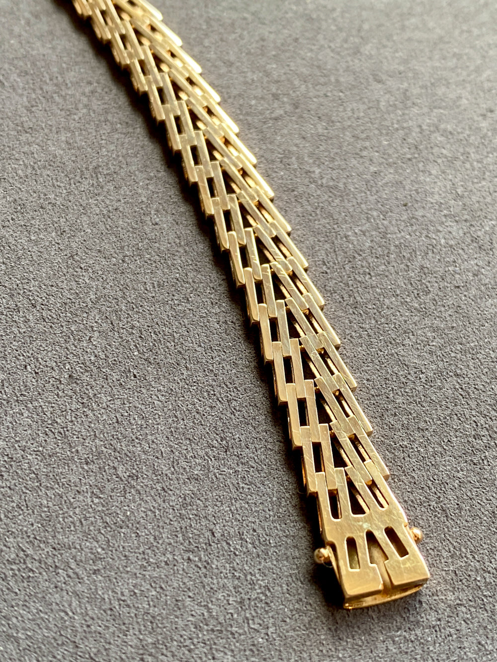 Vintage Danish V-link Bracelet in 14k Gold by SV Glymerrs - 7.5 inch length