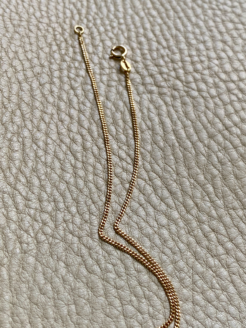 Vintage 18k gold curb link necklace - 20 inch length