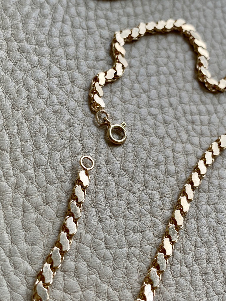 Mirrored double link chain necklace in 14k gold - Excellent 32” long length!