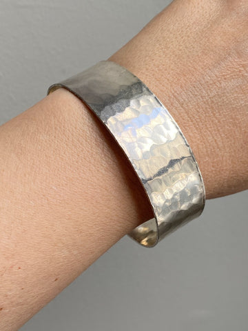 1975 Extra wide heavy hammered texture silver bangle by NOKO - size 8.1 inch