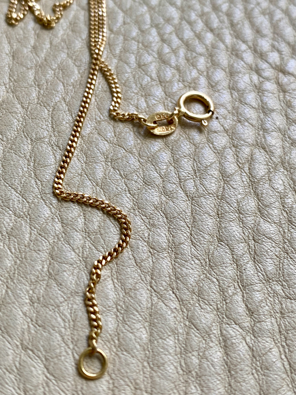 Vintage 18k gold curb link necklace - 20 inch length