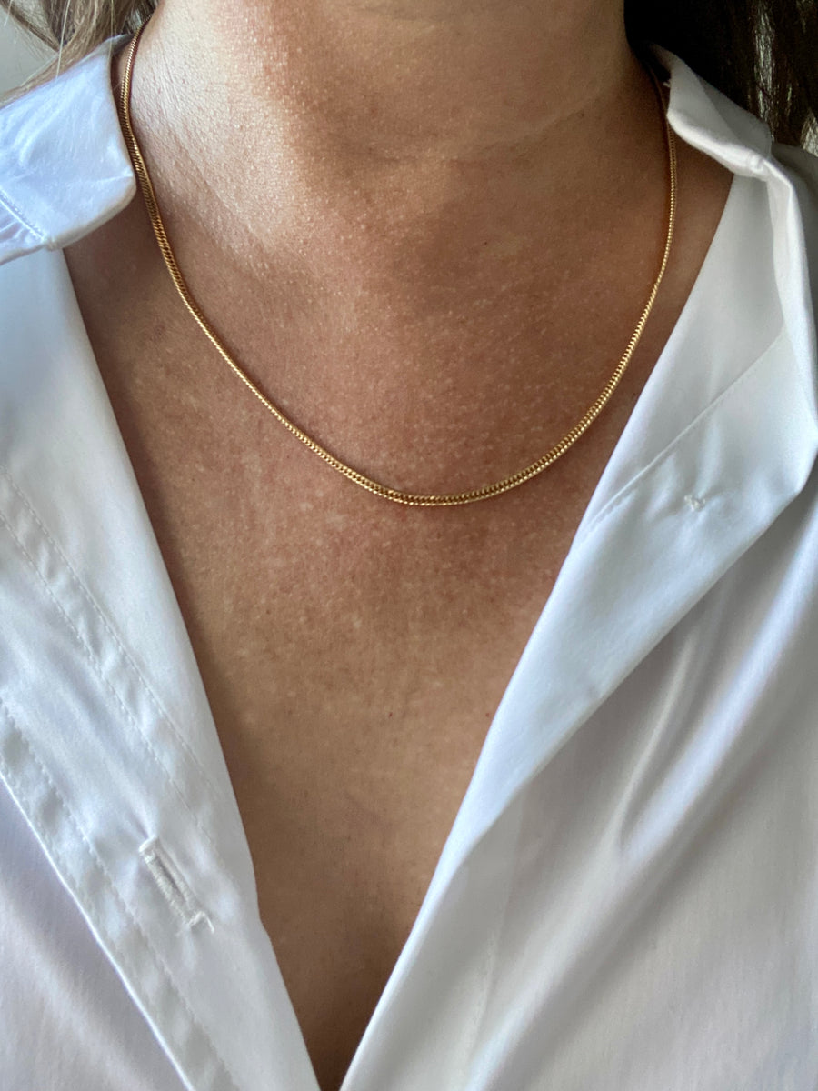 VERY FINE! Late 1970s era Balestra 18k gold special tight curb chain necklace - 20 inch length