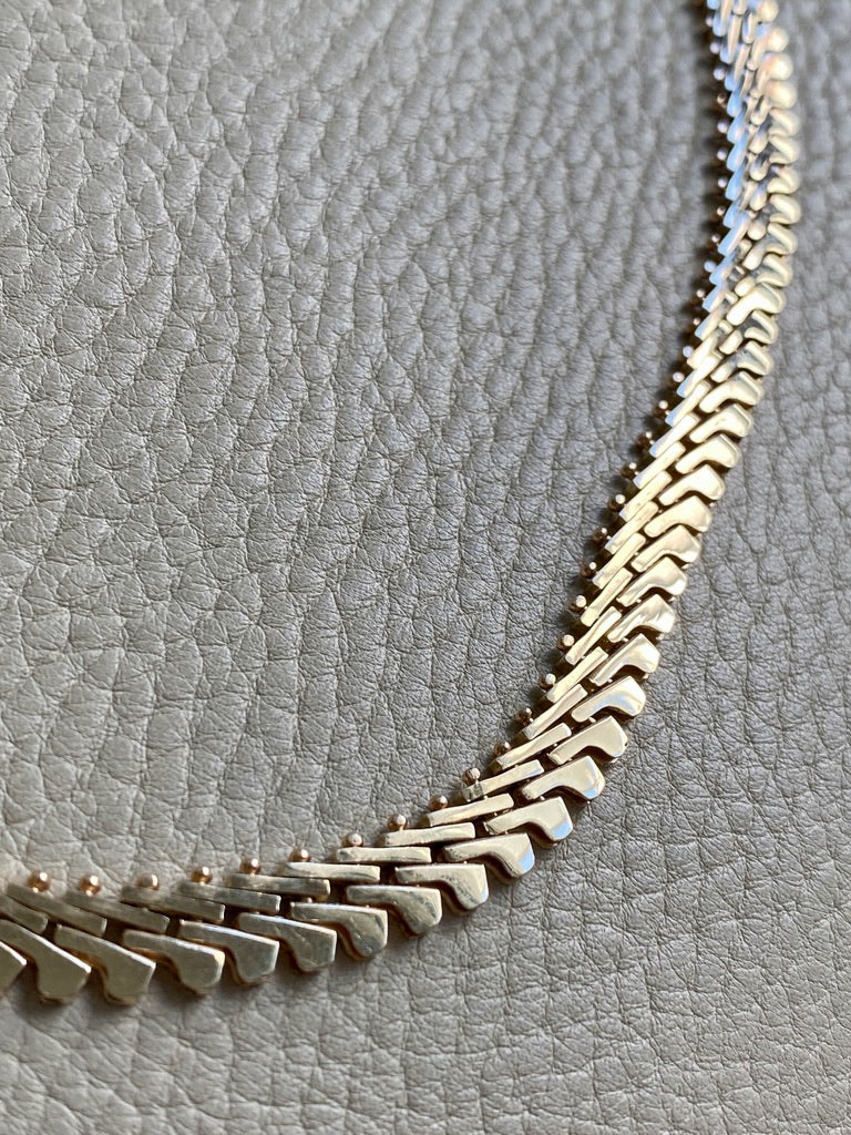 1971 Winged Brick Link Flat Lay Collar Necklace in 14k Gold - Finnish Vintage - 18 inch length