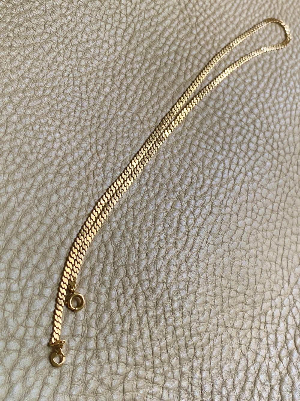 1929 Swedish Vintage Pressed Curb Link 18k Gold Necklace - 17 inch length