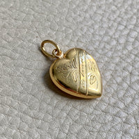 1902 Antique Puffy Heart Pendant in 18k Gold - Excellent!