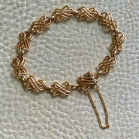 1946 Handmade Cursive Link Bracelet in 18k Gold - Stockholm, Sweden - 7.5 inch length