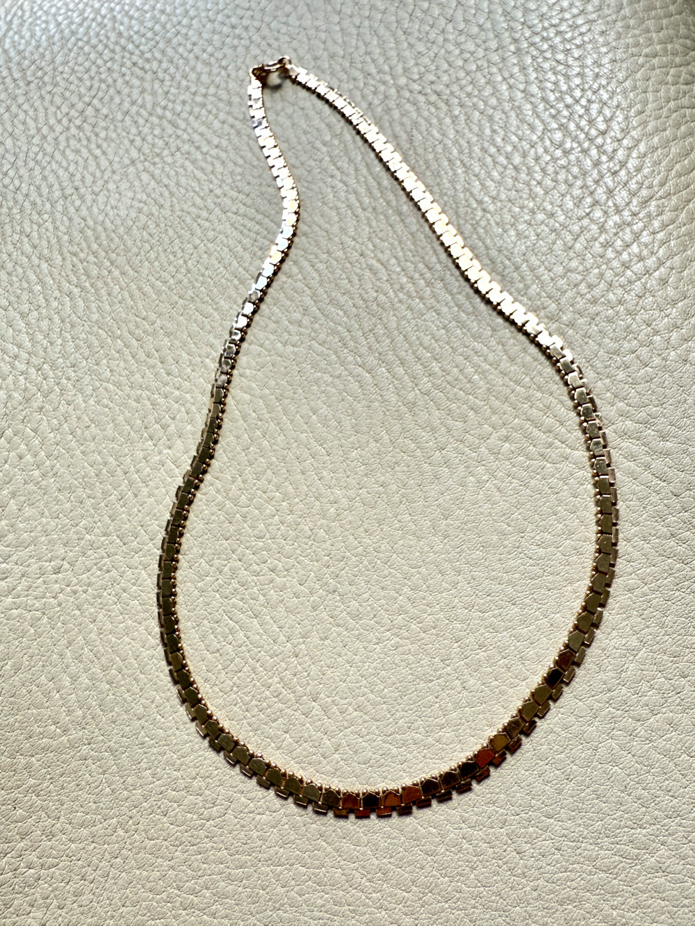 Midcentury era Italian Mirrored Shimmer Link Necklace in 18k Gold - 17.75 inch length