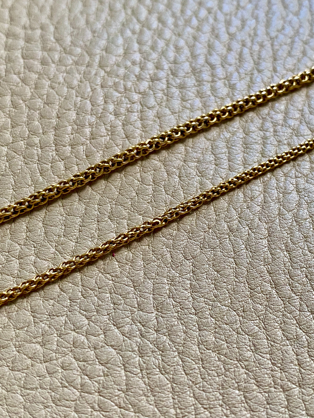 Antique Round Link Tubular Mesh Necklace - Solid 18k gold - 18 inch length