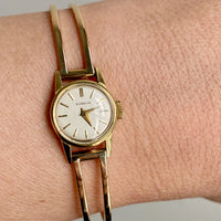 Vintage Ladies Gubelin Watch in 18k gold with bracelet band by Rey Urban 1960 - Size 6.25 inch