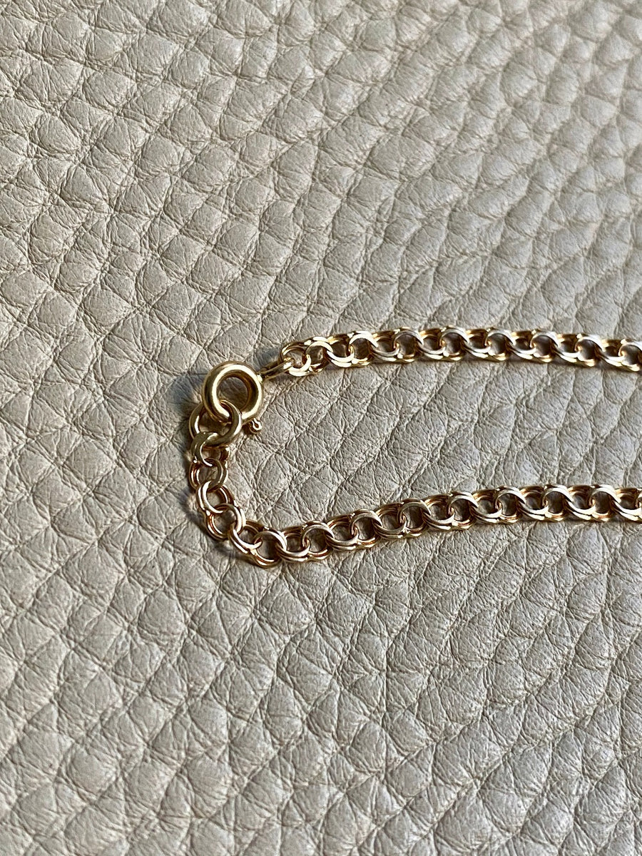 Vintage Graduated double link chain necklace in solid 18k Gold! 16.5 inch length