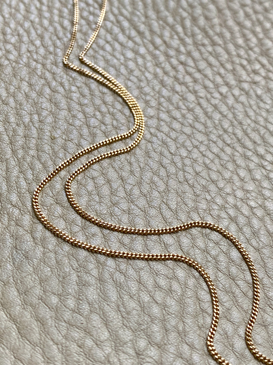 Vintage 18k gold curb link necklace - 20 inch length