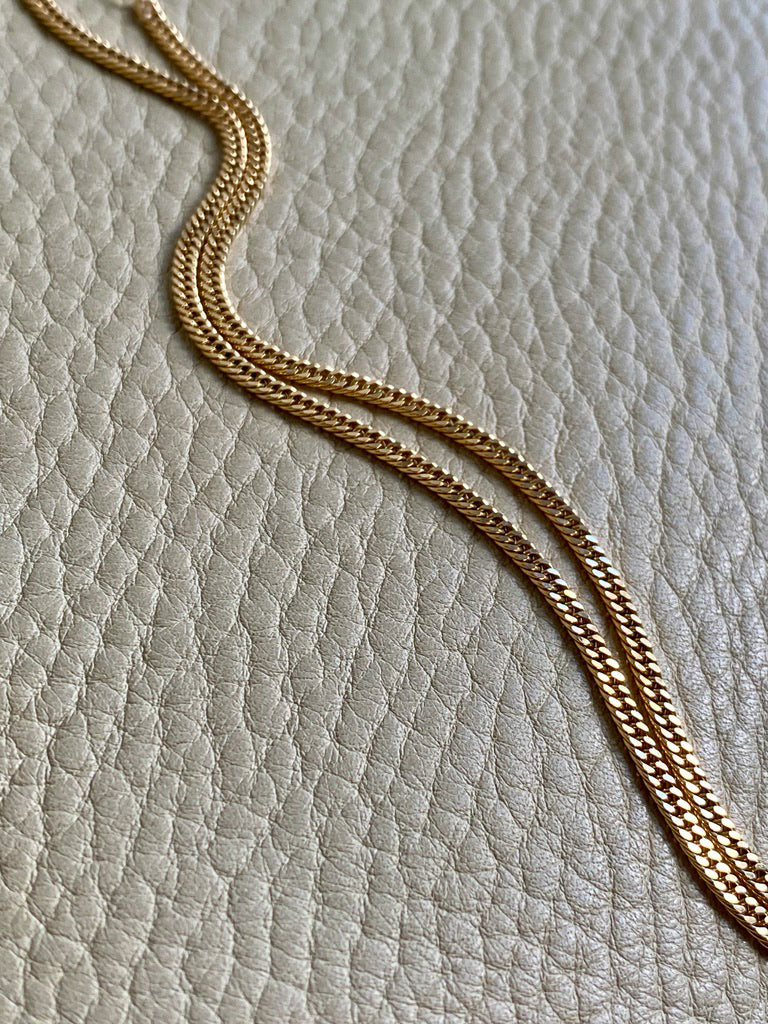 VERY FINE! Late 1970s era Balestra 18k gold special tight curb chain necklace - 20 inch length