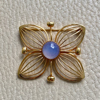 1951 Modernist Four Petal Flower Brooch with Chalcedony Stone in 18k gold - Stockholm, Sweden by Stigbert