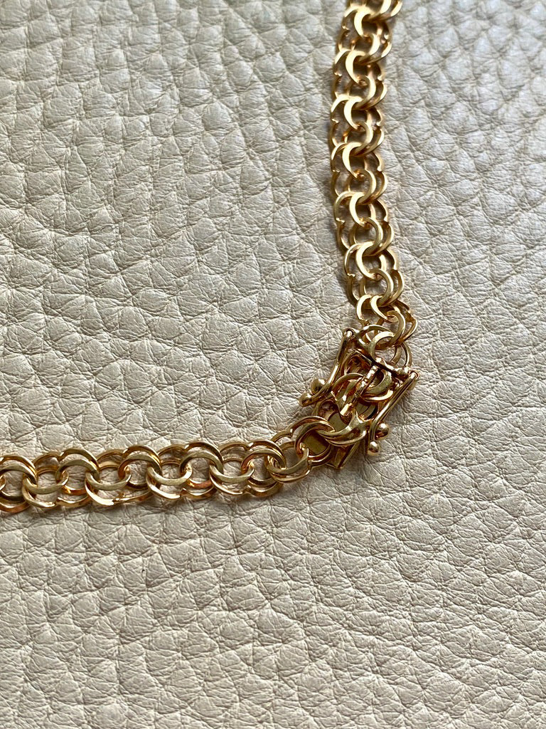 1977 Very Special Graduated Double Link Necklace in 18k gold - 17 inch length