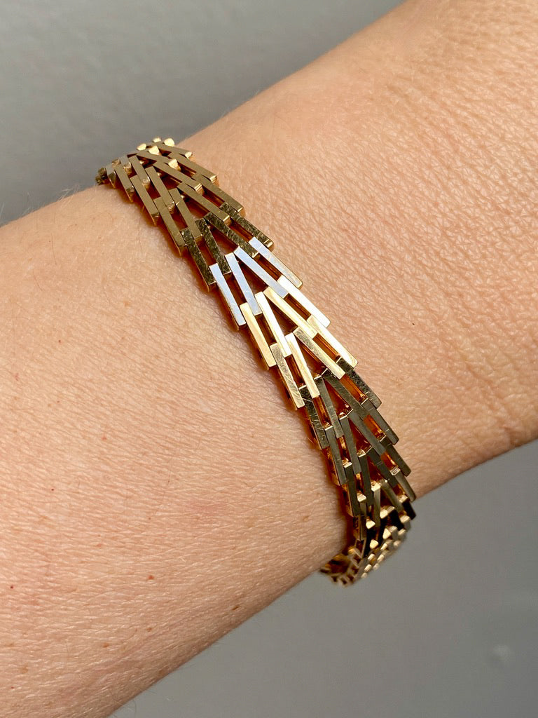 Vintage Danish V-link Bracelet in 14k Gold by SV Glymerrs - 7.5 inch length