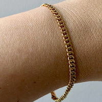 1957 Vintage Pressed Curb Link Bracelet in 18k Gold - 7.25 inch length