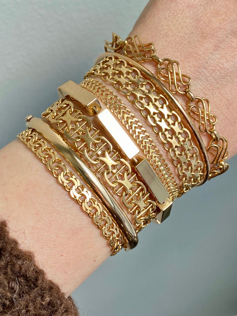 Italian Classic UnoAErre Herringbone Link Bracelet in 18k gold - 7.25 inch length