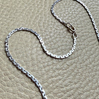 Exquisite! Vintage 18k White Gold Virola Chain Necklace - 19.3 inch length