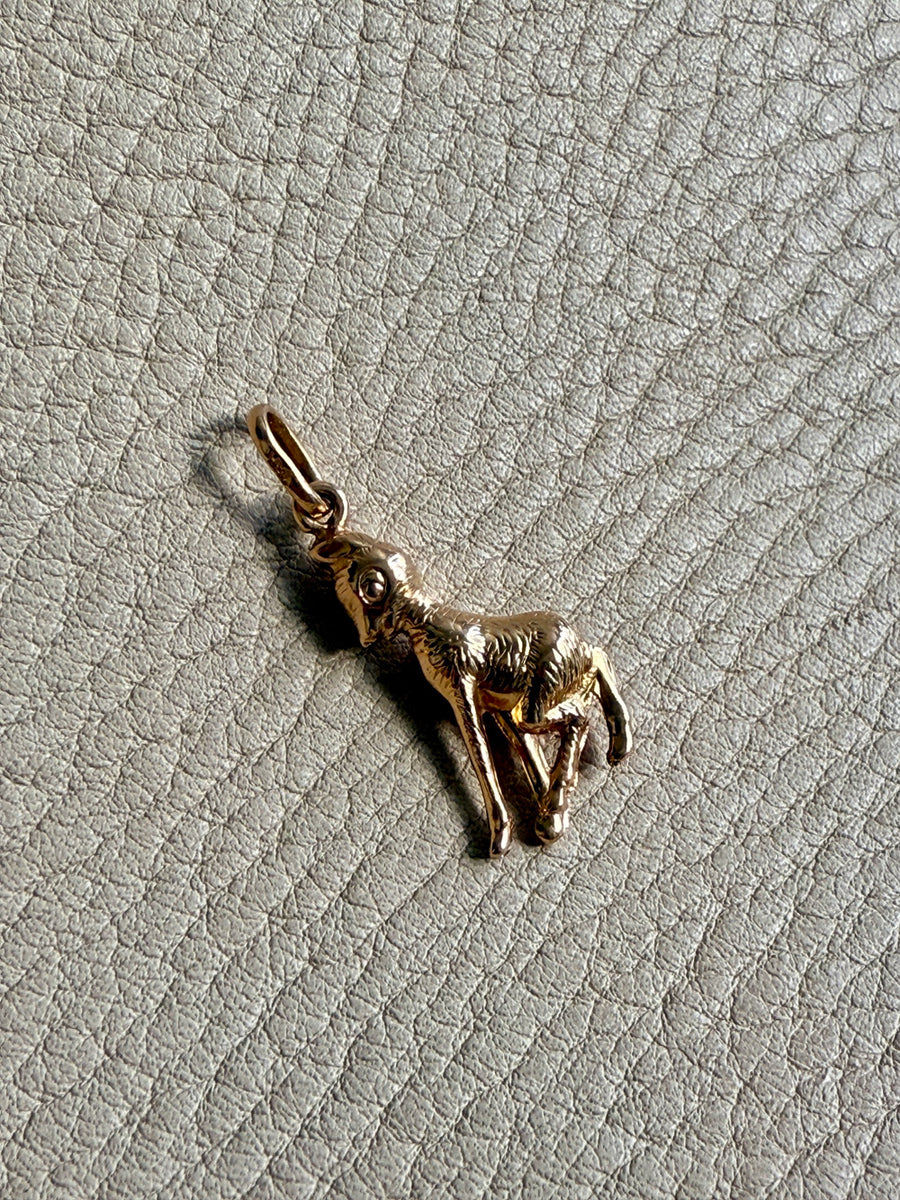 18k gold vintage charm or pendant - Bambi Fawn Dear