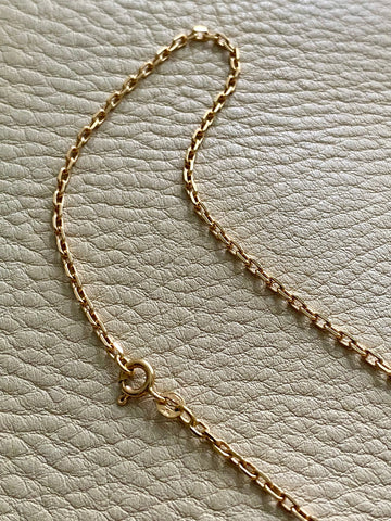 Excellent long length faceted biker link necklace in 18k gold! 31.5 inch length