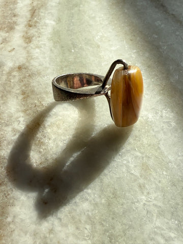 Modernist French Vintage Sculptural Silver Ring with Organic Polished Agate Stone - size 6