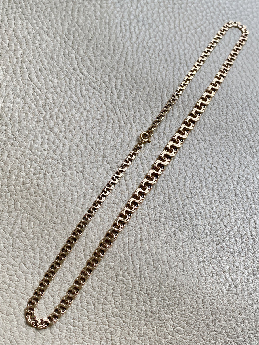 1958 Stockholm Sweden, Double Link Chain Graduated Width Necklace in 18k Gold - 17 inch length