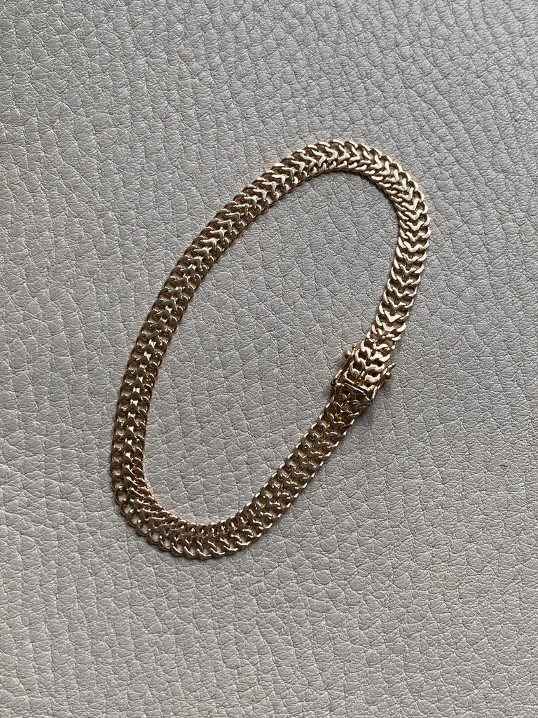 Italian Classic UnoAErre Herringbone Link Bracelet in 18k gold - 7.25 inch length