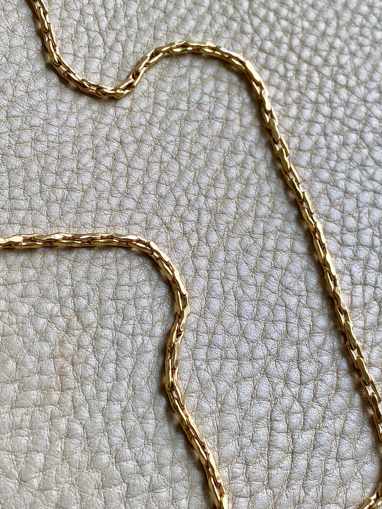 18k Gold Vintage - Unique Elongated Wavy Biker Link Chain Necklace - 18.9 inch length