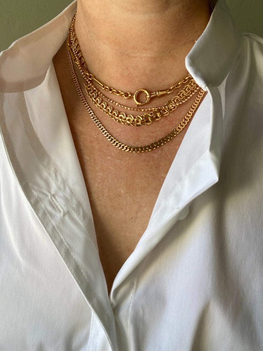 1977 Very Special Graduated Double Link Necklace in 18k gold - 17 inch length