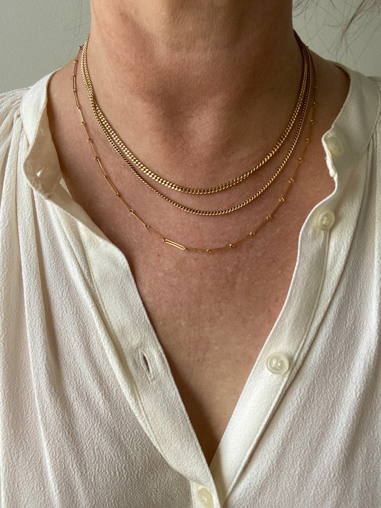 Vintage 18k gold curb link necklace - 17 inch length