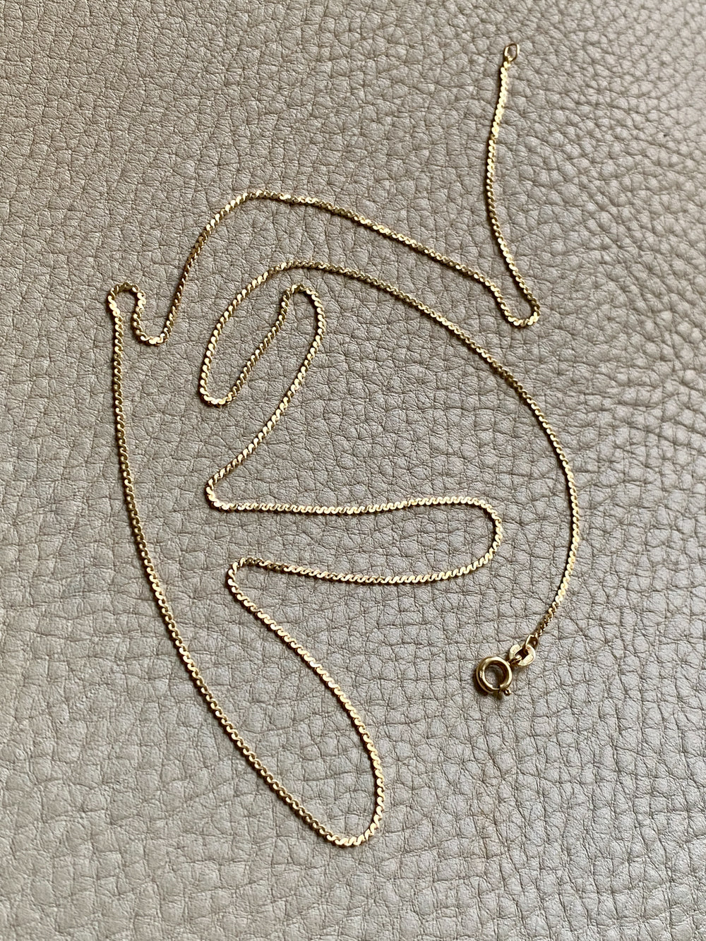 Vintage UnoAErre Italian S-link Chain necklace in 18k Gold- 24.5 Inch Length