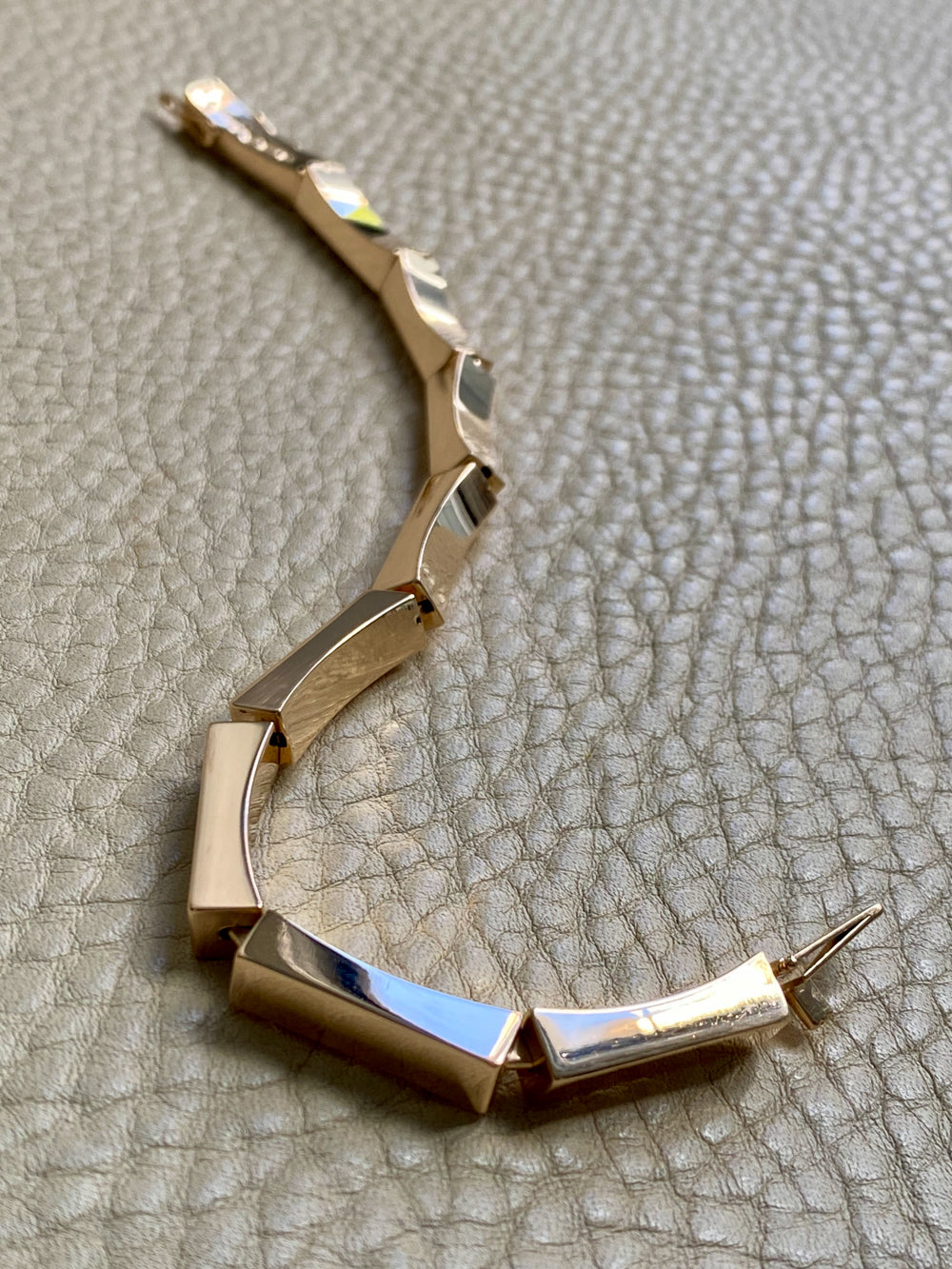 MAGNIFICENT!! 1970 - 9 sided Geometric Link Bracelet in 18k Yellow Gold by Forsman & Gardfors - 7.5 inch length