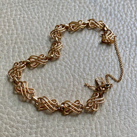 1946 Handmade Cursive Link Bracelet in 18k Gold - Stockholm, Sweden - 7.5 inch length