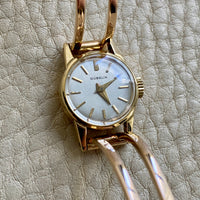 Vintage Ladies Gubelin Watch in 18k gold with bracelet band by Rey Urban 1960 - Size 6.25 inch