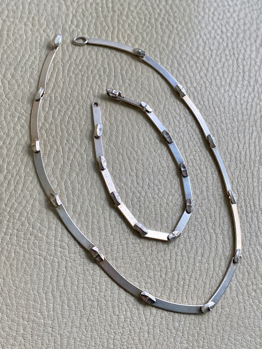 1985 ‘Labyrint’ necklace by Bjorn Weckstrom for Lapponia - Vintage Finnish long bar link choker necklace in sterling silver - 15 inch length