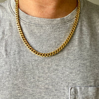 AMAZING! Heavy Italian Vintage Curb Link Necklace in Solid 18k Gold - 20 inch length