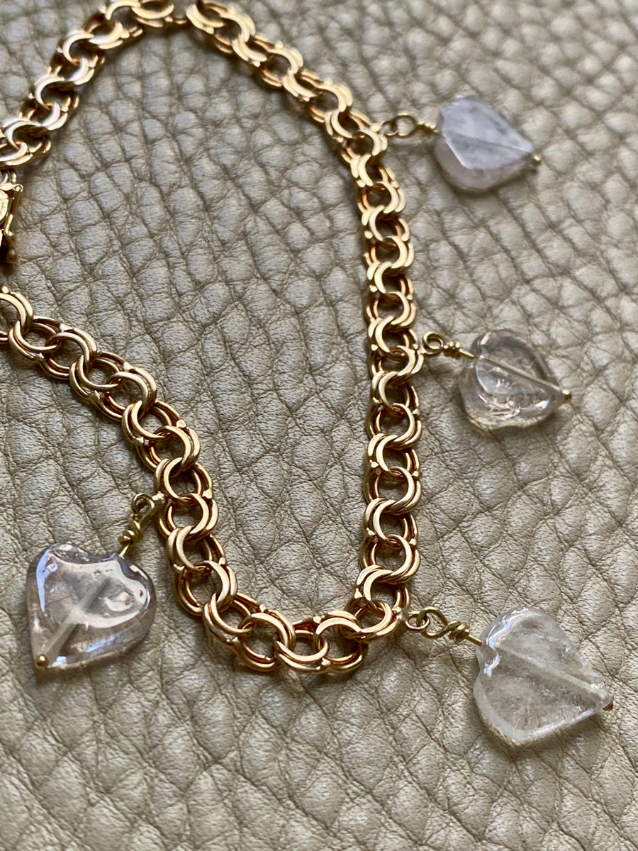 1964 Double link charm bracelet in 18k gold with quartz hearts- 7.75 inch length