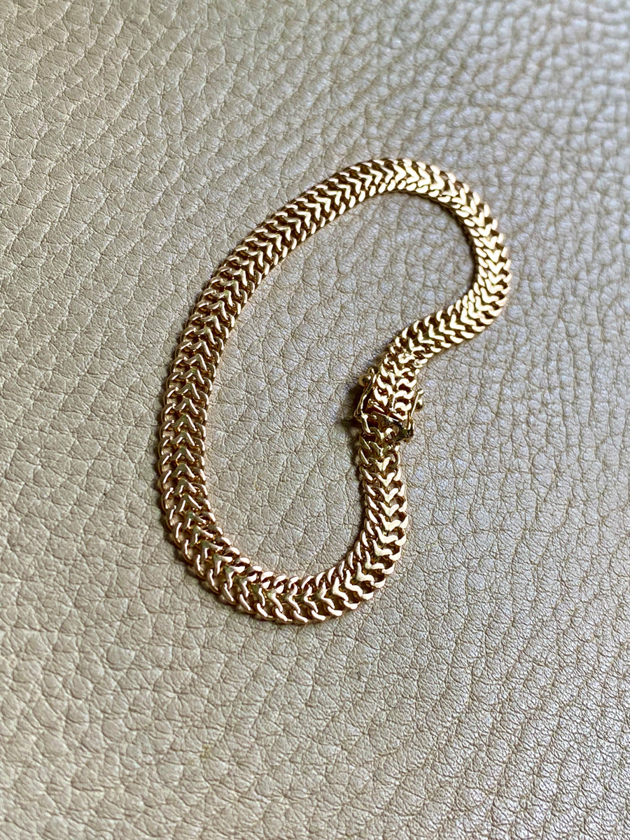 Italian Classic UnoAErre Herringbone Link Bracelet in 18k gold - 7.25 inch length