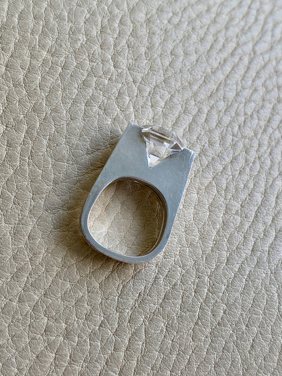 1971 Rey Urban Modernist Sterling Silver and Quartz Cocktail Ring - Size 5