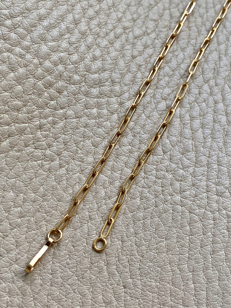 Skinny vintage paper clip chain in 18k gold - 15.6 inch length