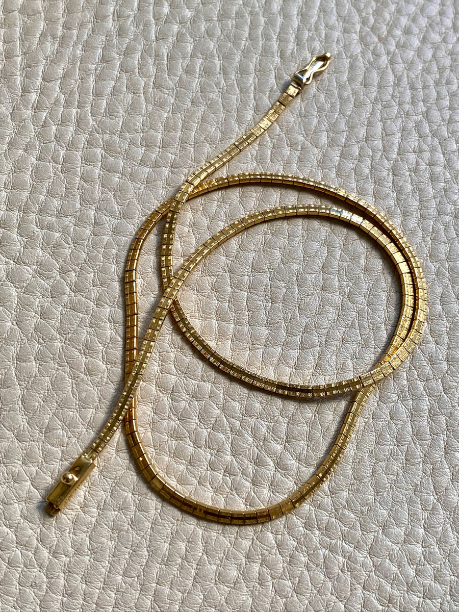 Vintage Omega Link Necklace in 18k Gold- Made in Trissino Italy, 1960s/1970s era - 16.5 inch length