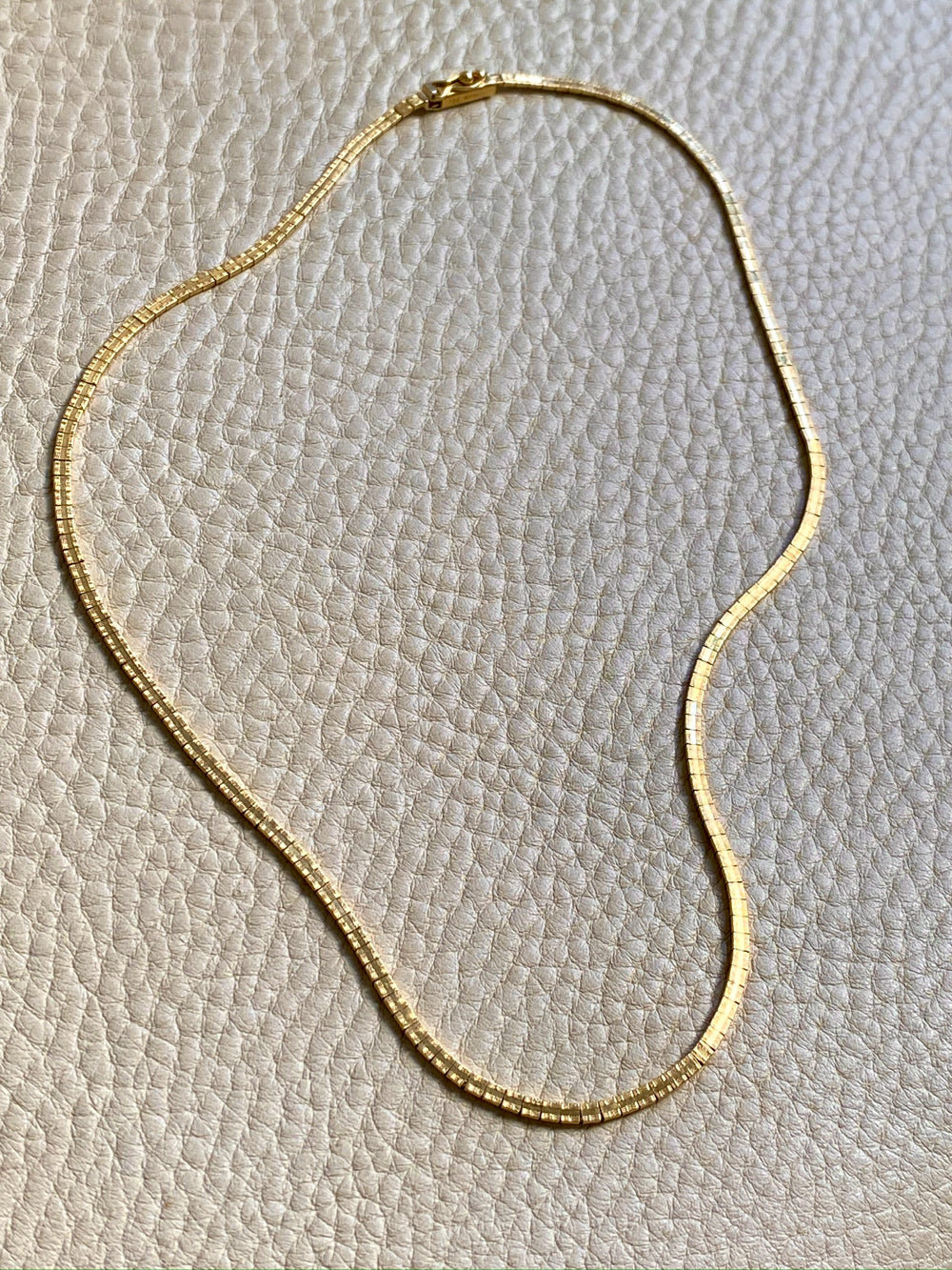 Vintage Omega Link Necklace in 18k Gold- Made in Trissino Italy, 1960s/1970s era - 16.5 inch length