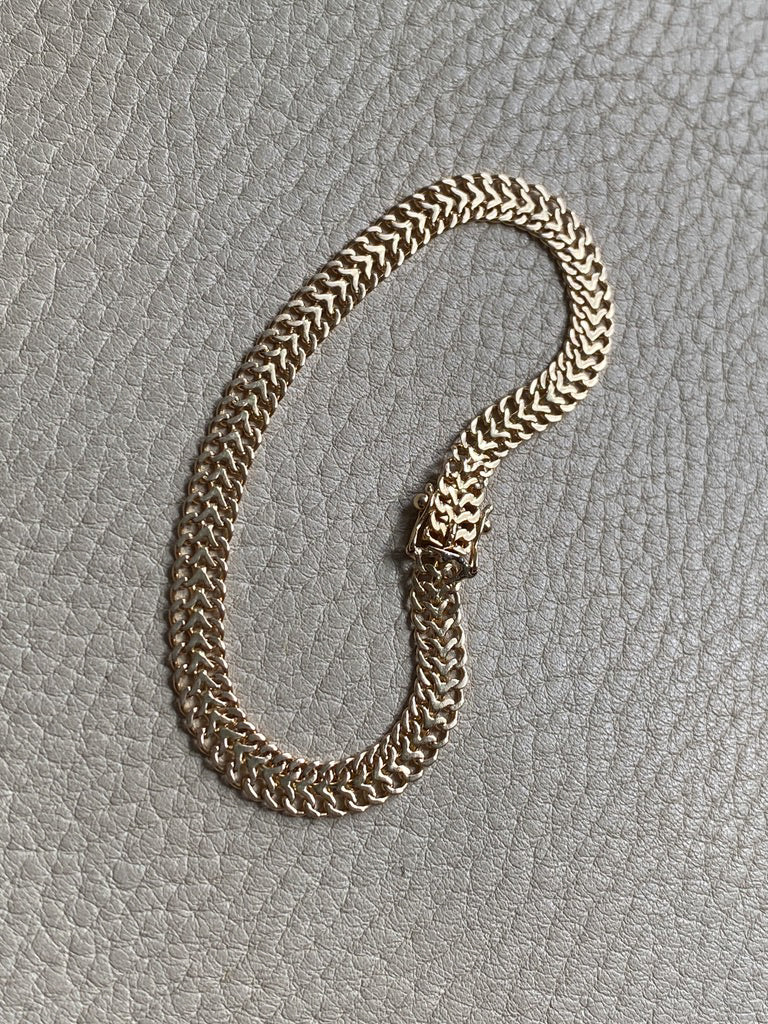 Italian Classic UnoAErre Herringbone Link Bracelet in 18k gold - 7.25 inch length