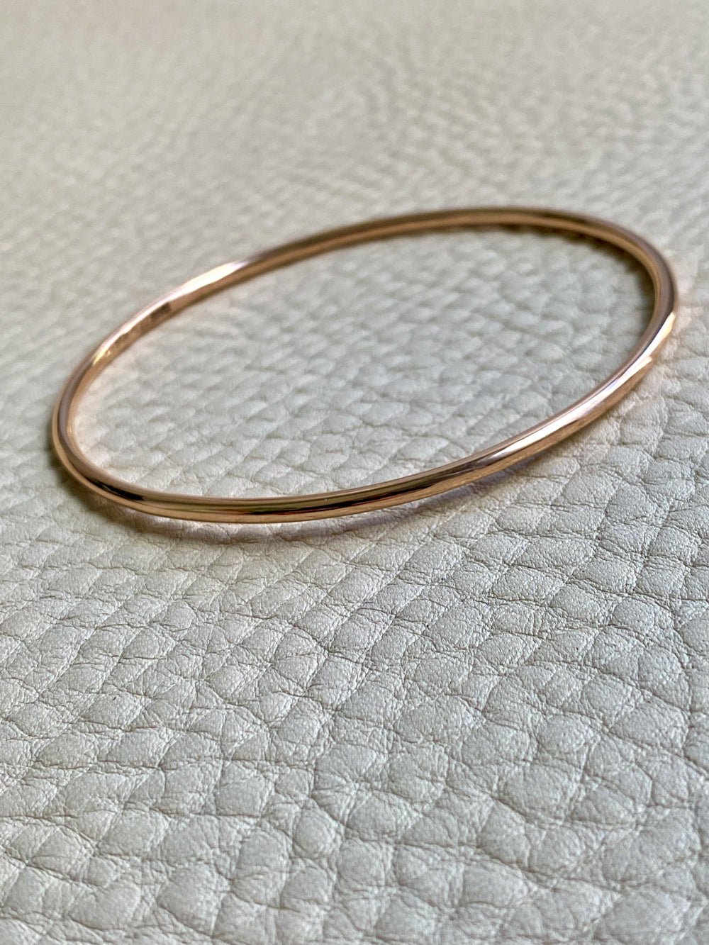 1955 Swedish Vintage 18k Gold Round Circular Solid Bangle - 7.5 inch interior circumference