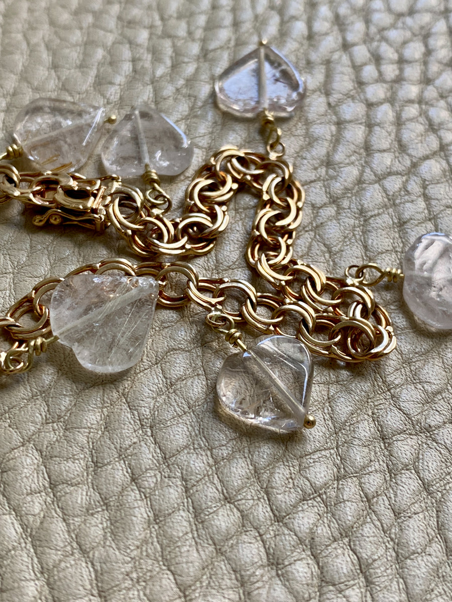 1964 Double link charm bracelet in 18k gold with quartz hearts- 7.75 inch length