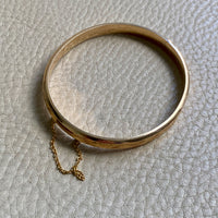 1950 Finnish Bangle with Botanical Flowers and Leaves Engraved Pattern 14k Yellow Gold - 6.8 inch interior