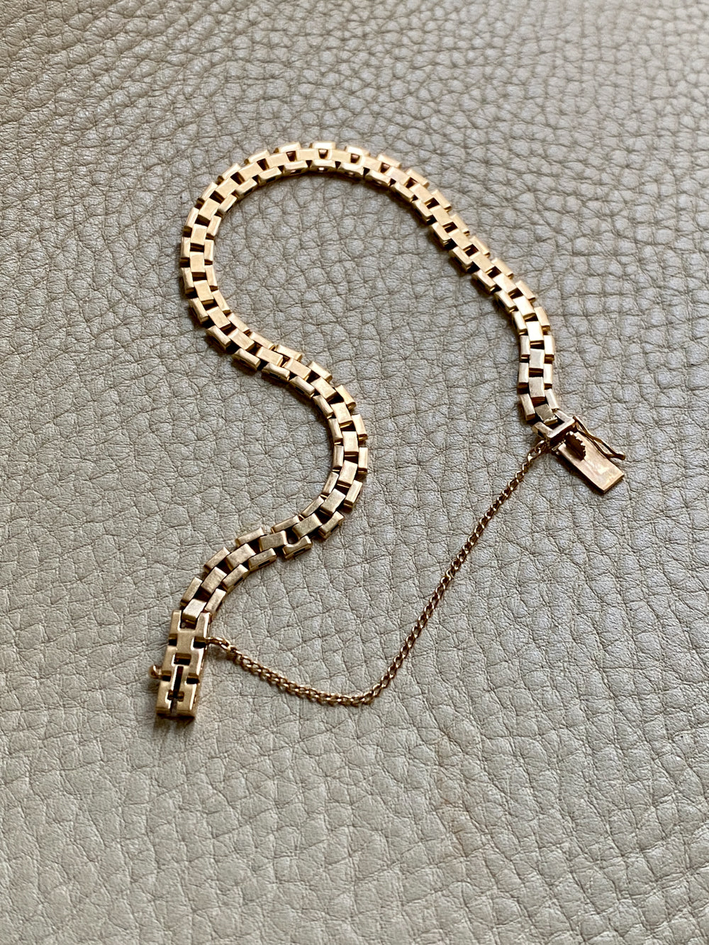 1949 Slinky 18k Gold Brick Link Bracelet - 7.5 inch length