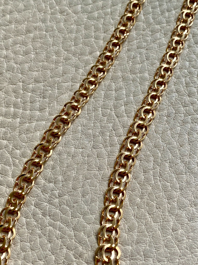 1977 Very Special Graduated Double Link Necklace in 18k gold - 17 inch length